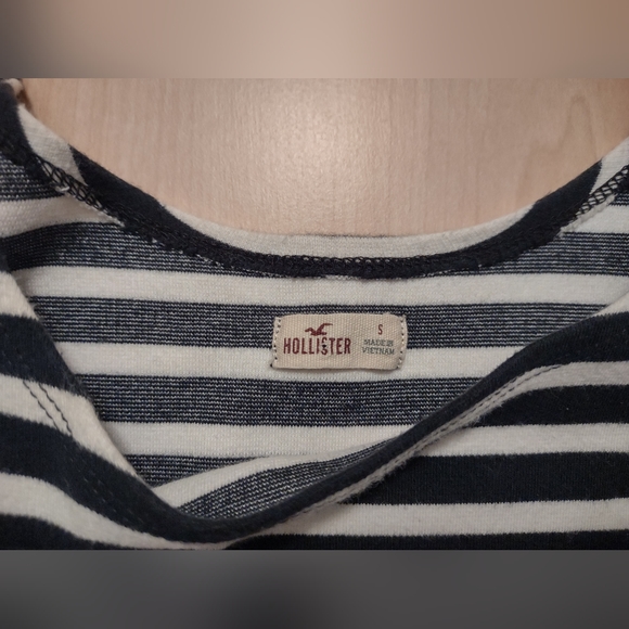 Hollister Black and White Striped Mini Skater Dress with 3/4 Length Slee… - Picture 2 of 7